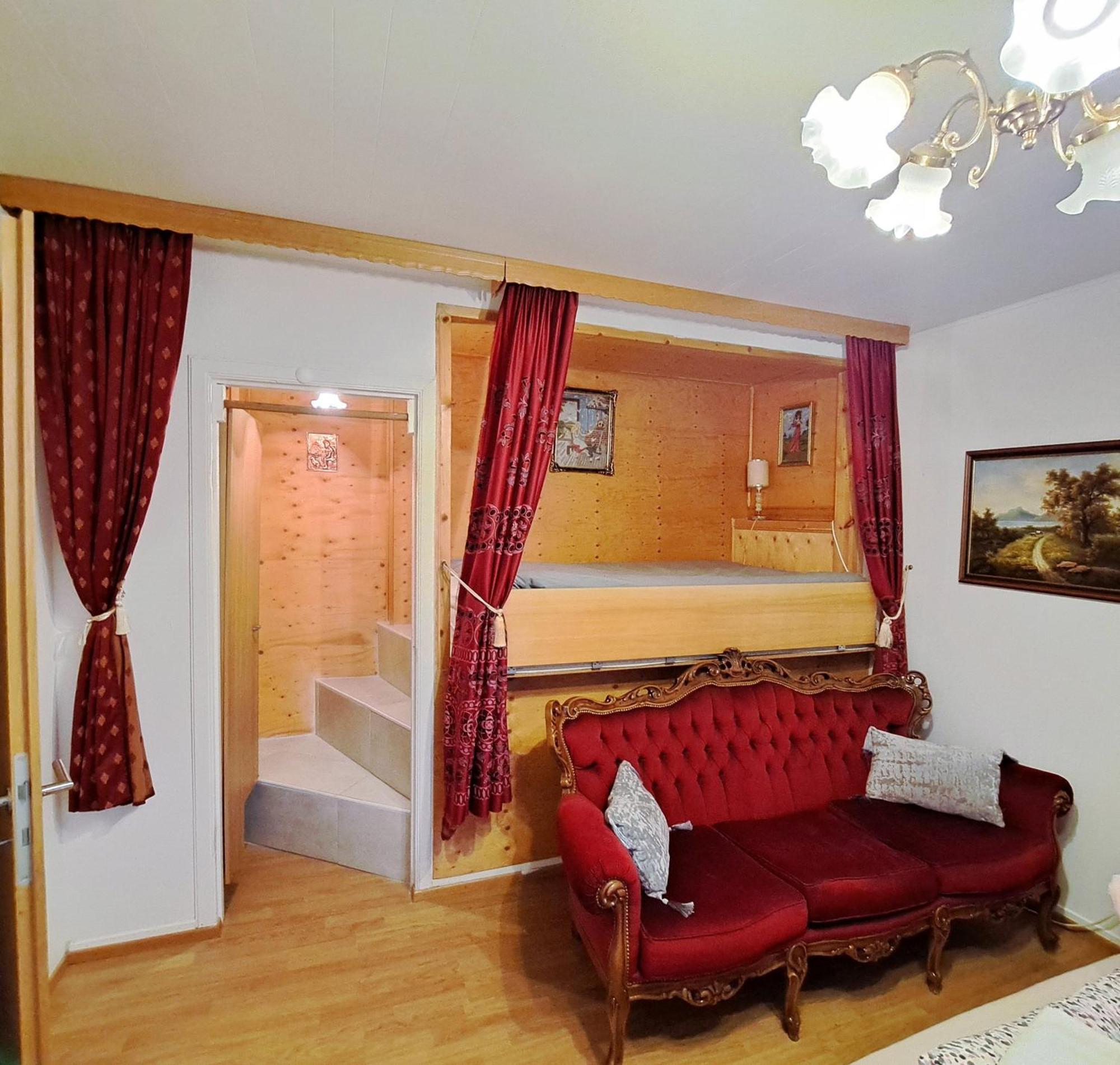 Akureyri Center Rooms Экстерьер фото